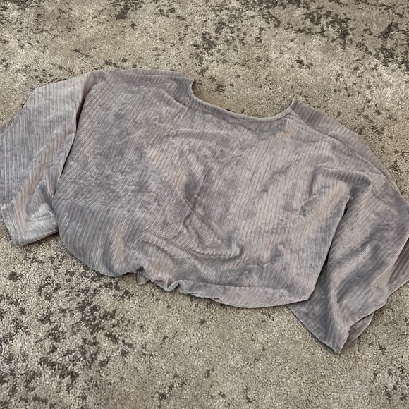 Velvet Cropped Crossover Top - Picture 7 of 7